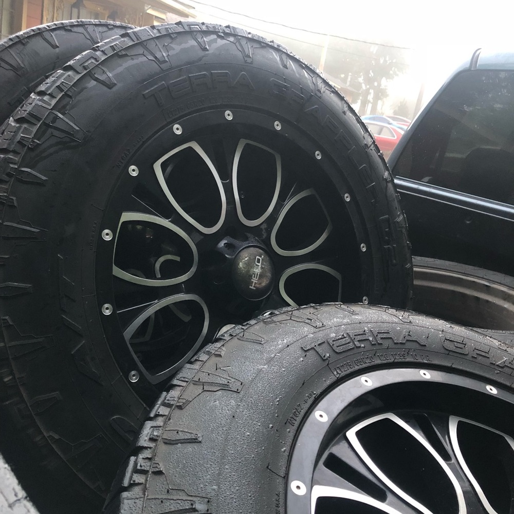 Truck halo rims nitto tires 275 65 r 20